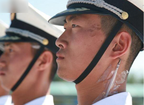 阅兵训练有多辛苦阅兵训练是非常辛苦和严格的。